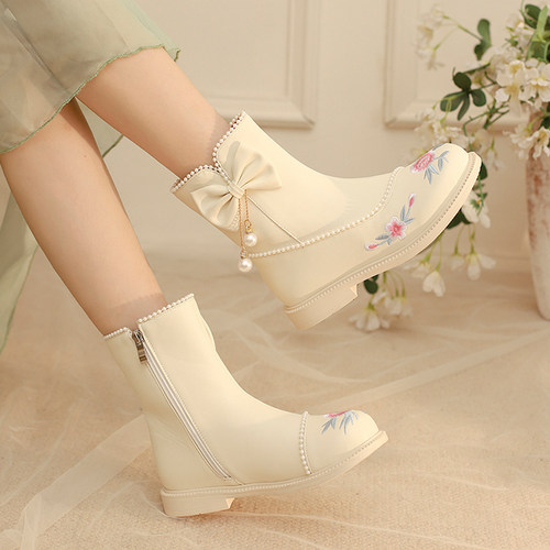 中式靴子2025新款马丁靴中华风旗袍汉服配裙子秋冬季短筒靴洛丽塔