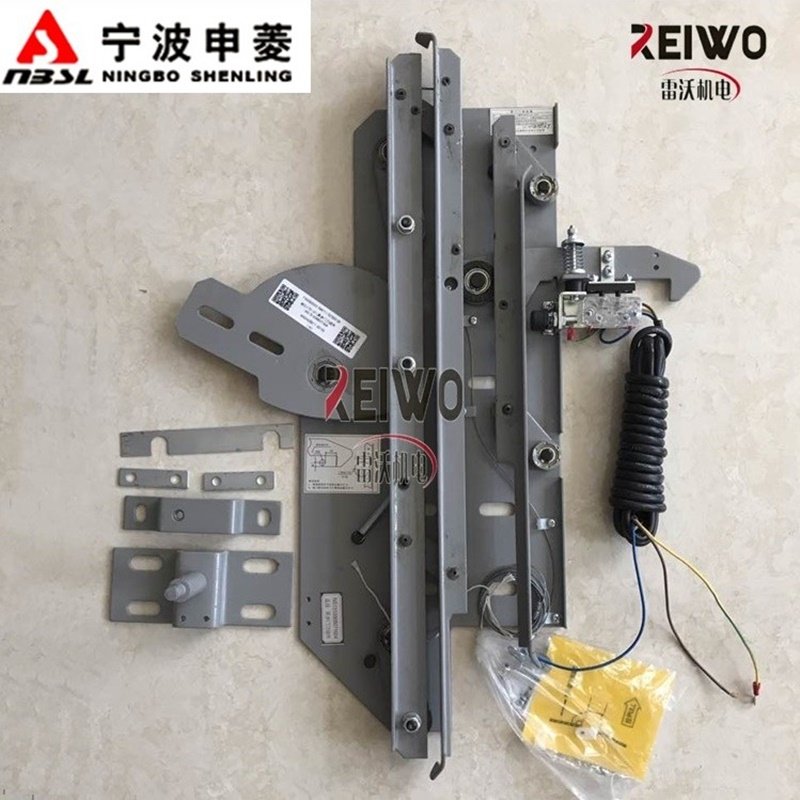 宁波申菱门刀ns131006b071g04轿门改造门系统防拔门刀装置新国标