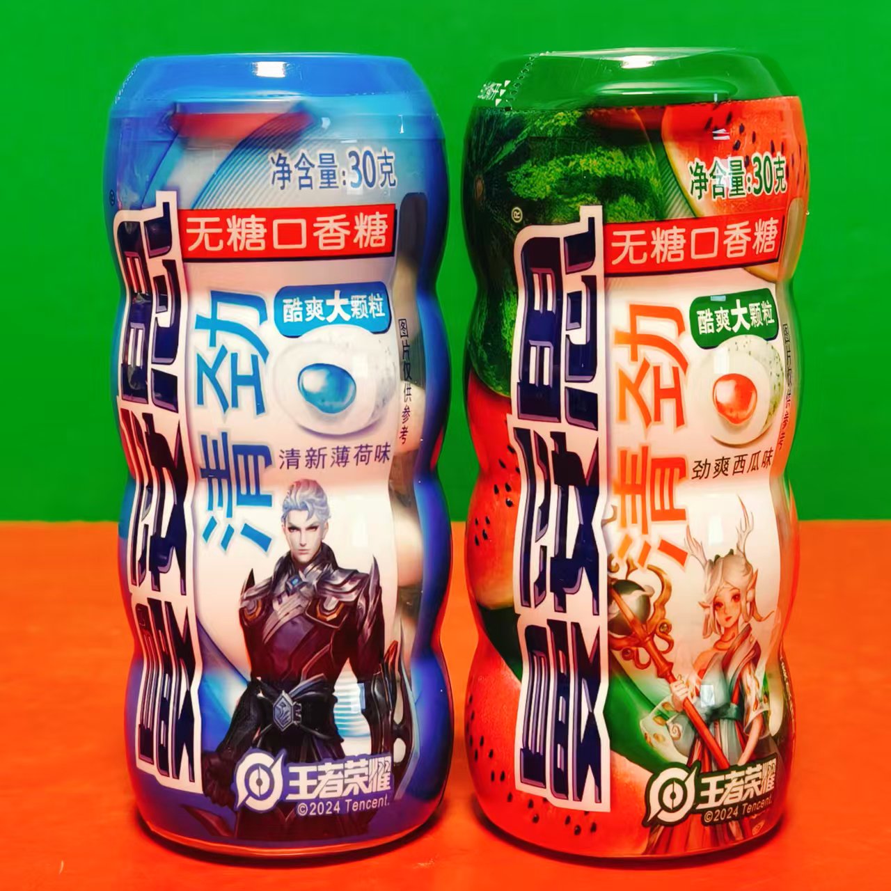 mentos/曼妥思清新薄荷味劲爽西瓜味含木糖醇口香糖30g夹心口香糖