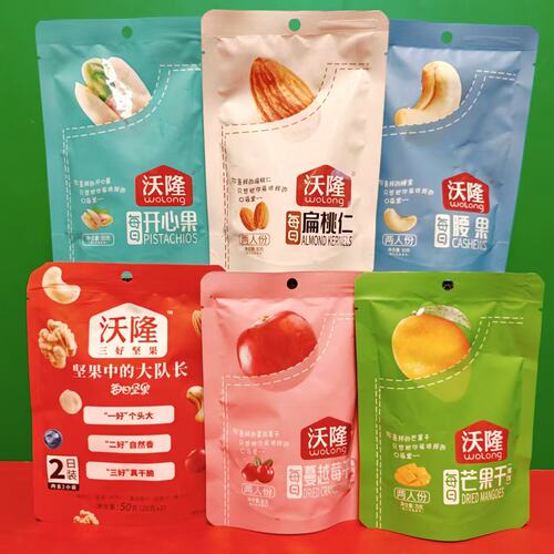 临期特价 沃隆蔓越莓干芒果干腰果开心果扁桃仁混合坚果袋装零食