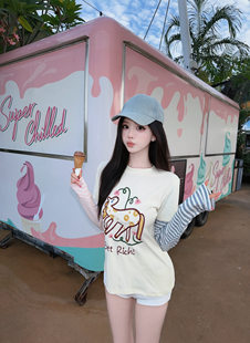 Eva君君酱纯欲减龄小马刺绣图案条纹假两件小众长袖圆领t恤女韩系