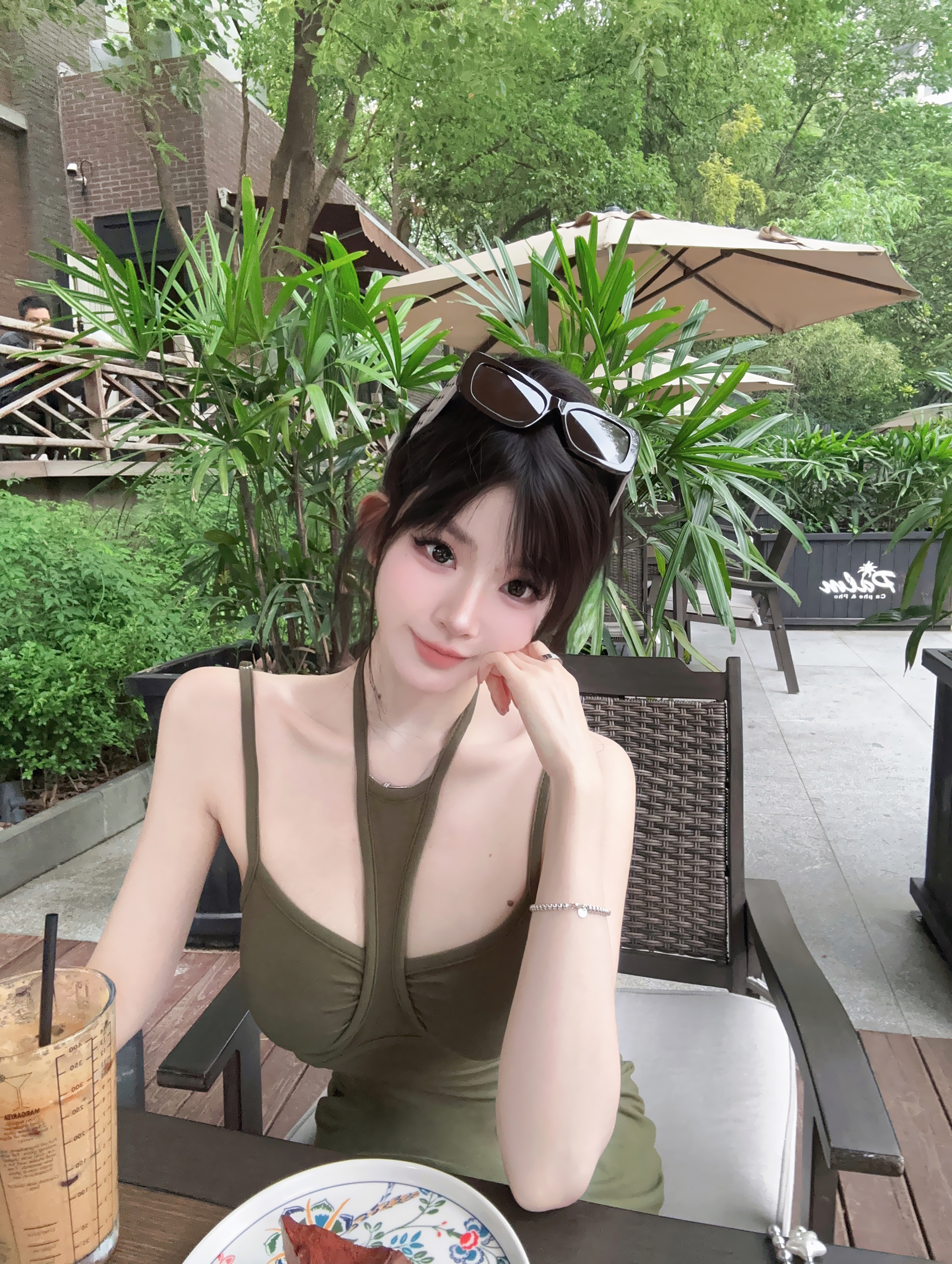 Eva君君性感挂脖露背肯豆包臀弹力修身连衣裙女气质显瘦中长裙子