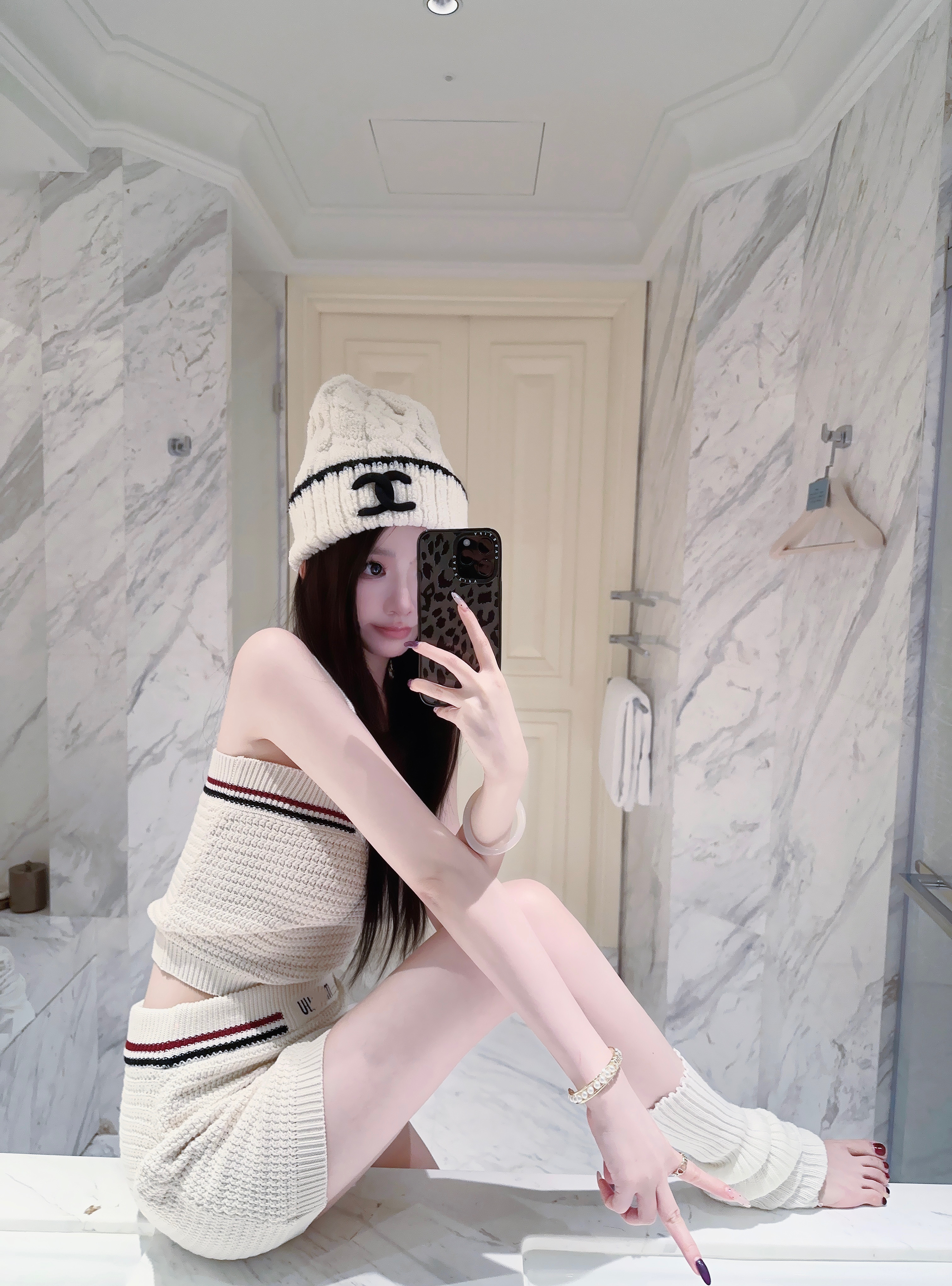 Eva君君酱miu系刺绣拼色纯欲华夫格针织吊带背心半身裙减龄套装女