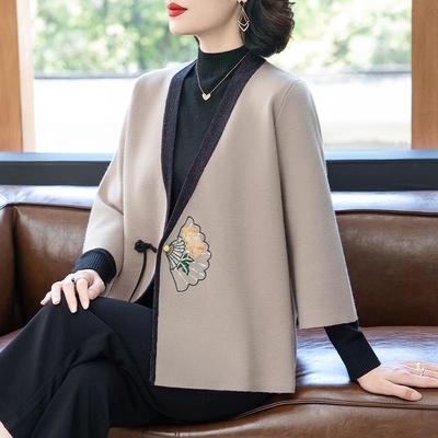 新中式妈妈秋装针织外套2024新款中老年人女春秋高贵国风开衫上衣