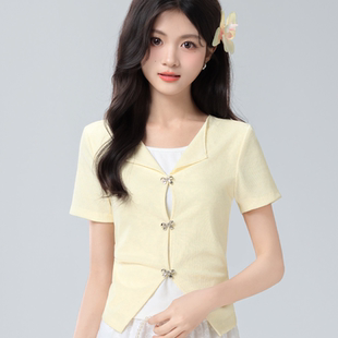 2026夏季新款通勤风撞色拼接正肩浅黄色假两件短袖T恤女修身上衣