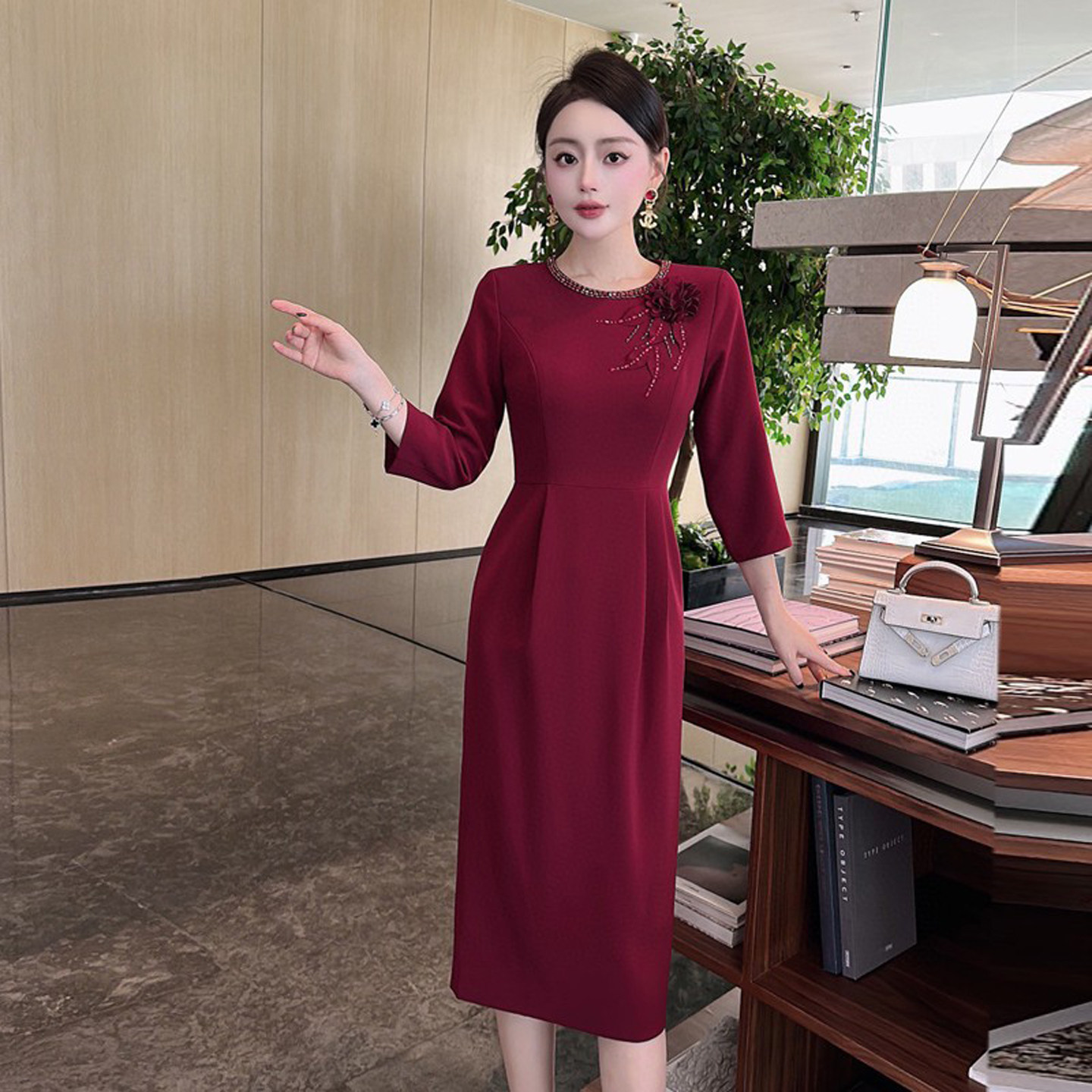 小个子喜婆婆酒红礼服裙春秋款