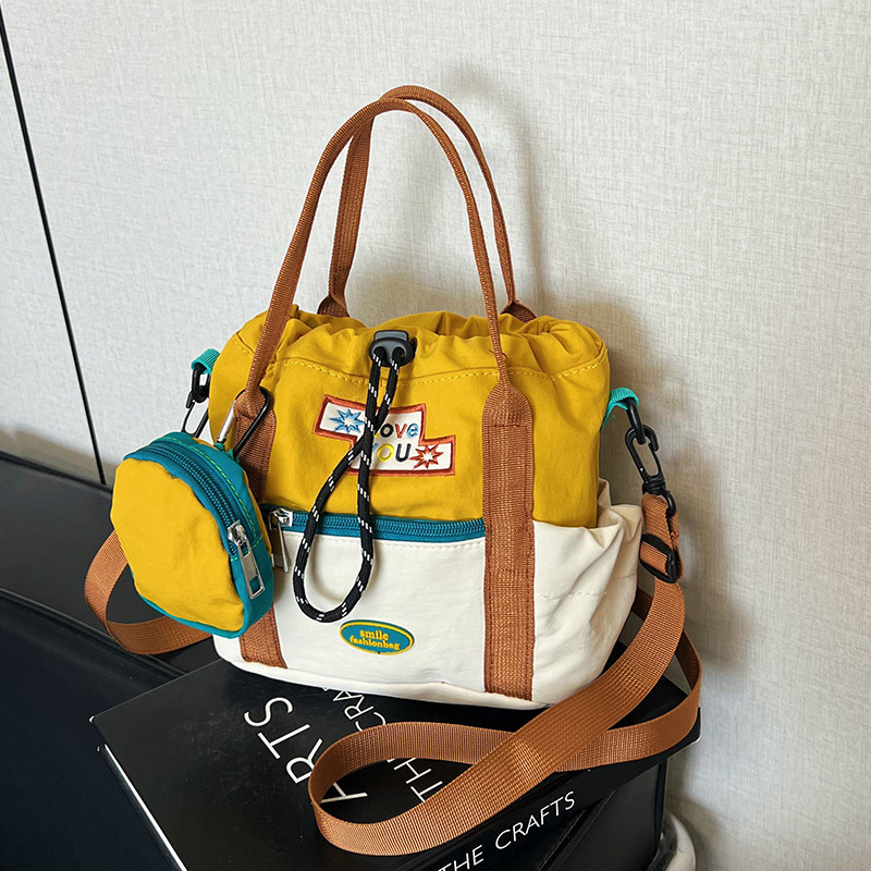 可爱复古撞色小包包女小众设计休闲通勤单肩斜挎包外出轻便手提包