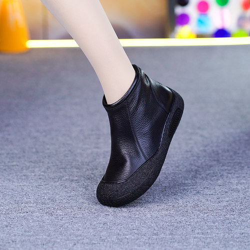 真皮软底平跟加绒羊毛短靴