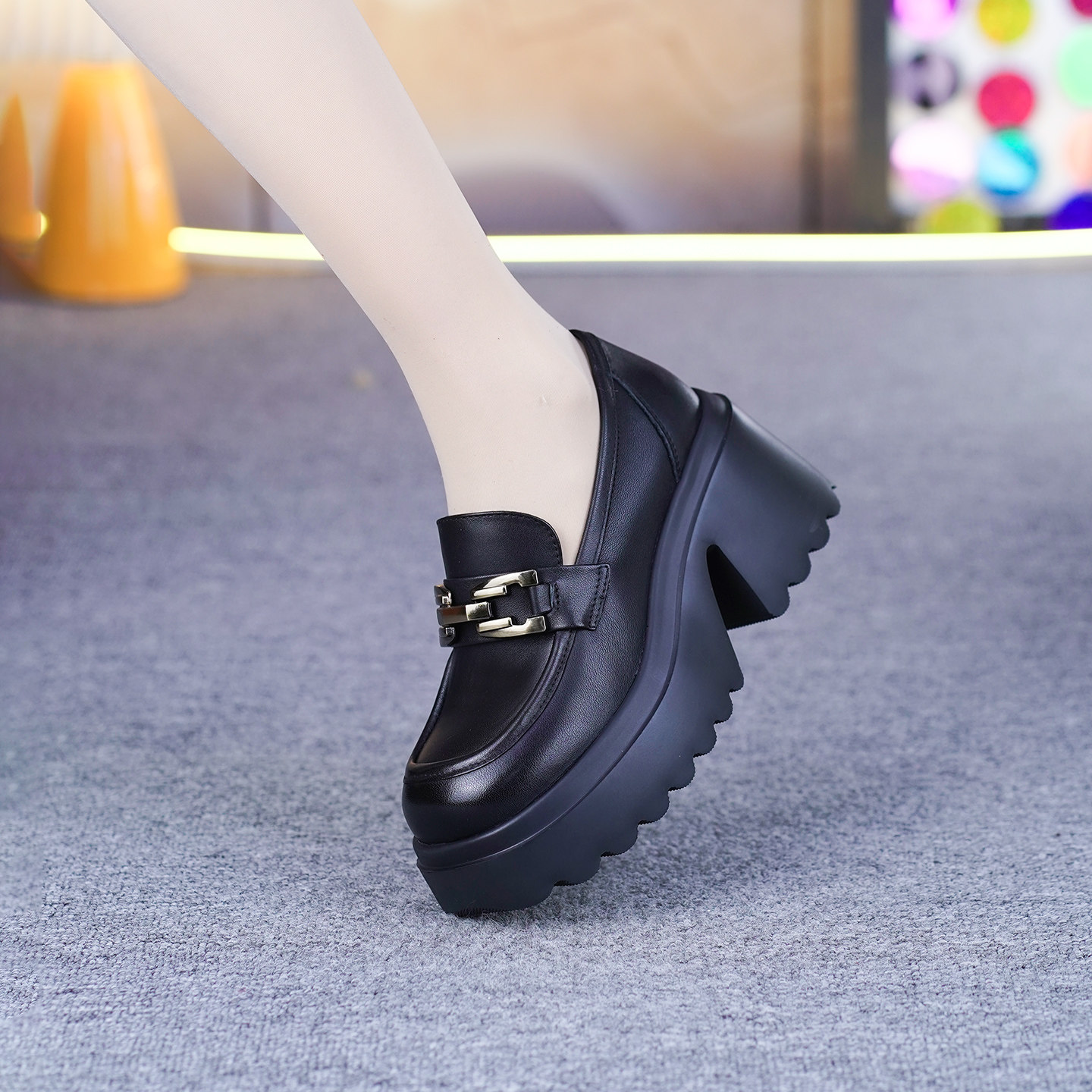 真皮粗跟单鞋女春秋新款头层牛皮超轻松糕厚底一脚蹬深口乐福鞋,女鞋,深口单鞋,淘宝优惠券,粉丝福利购,淘宝优惠卷