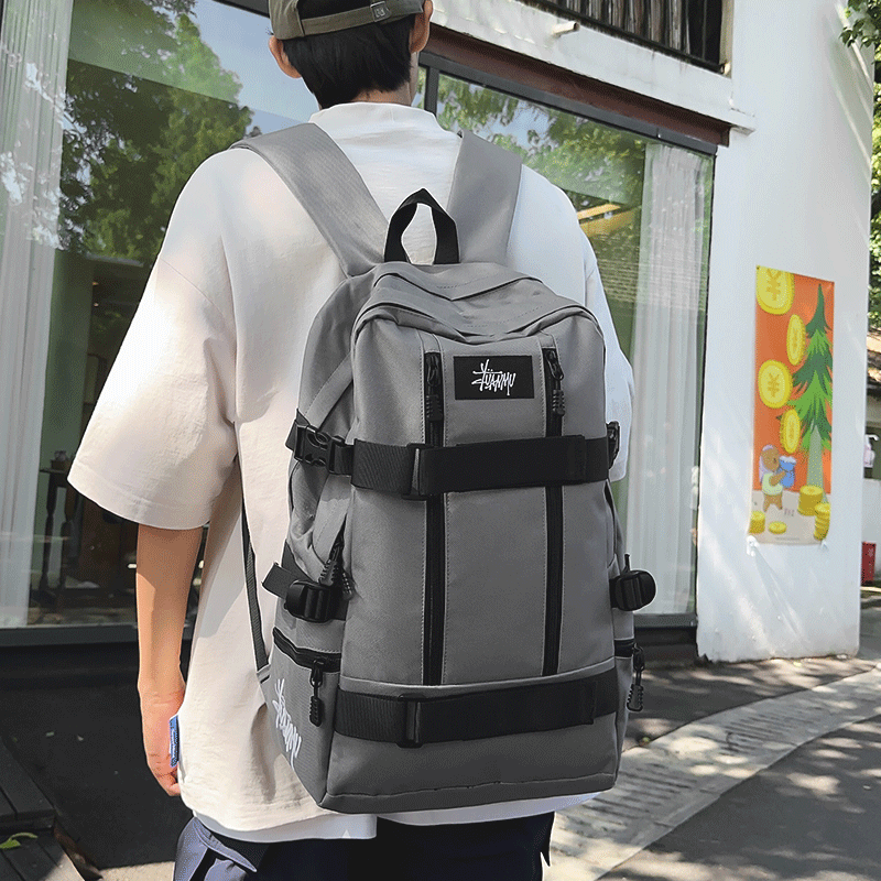 菇八八运动书包大学生双肩包背包