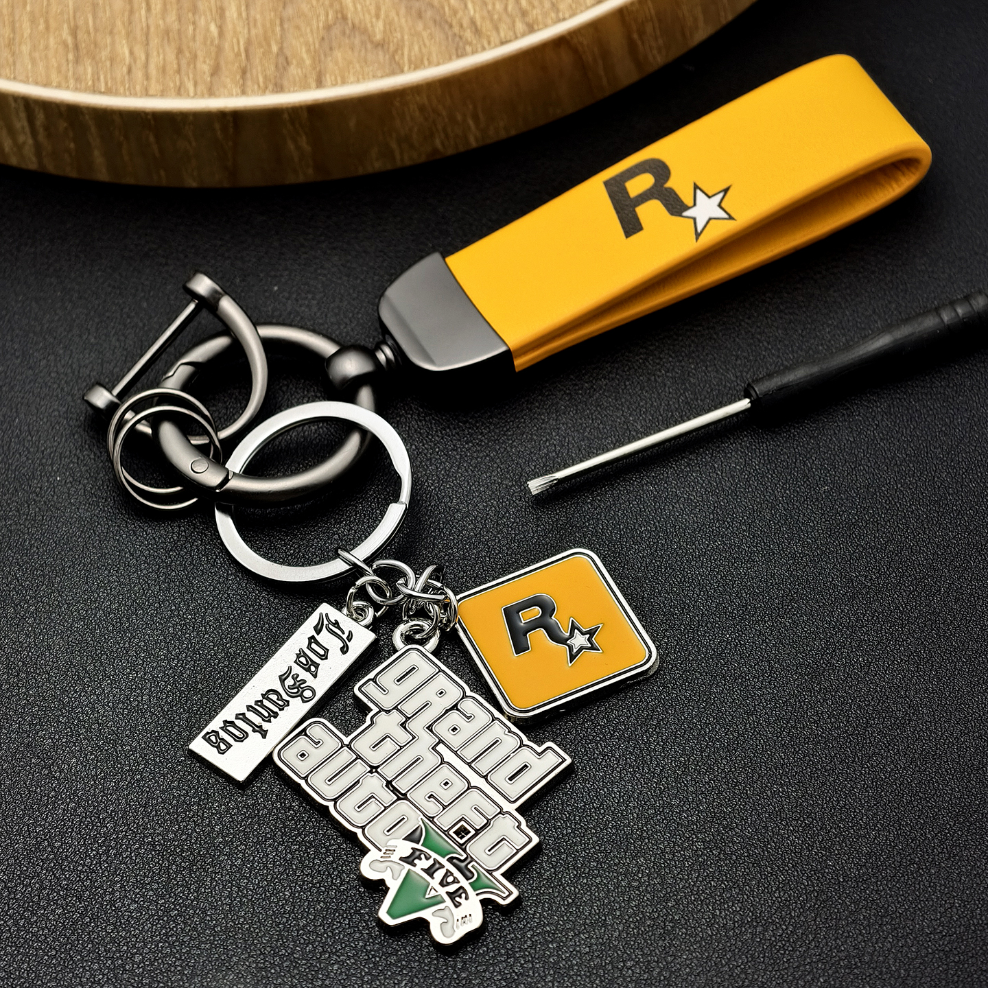 R星GTA5游戏周边钥匙扣皮革金属创意汽车钥匙链侠盗飞车挂件挂饰
