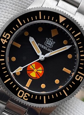 STEELDIVE复古夜光精钢300米梭子鱼湿度计潜水手表无辐射大黄蜂盘