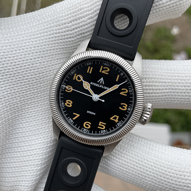 钢飞专业领行员防水复古夜光钢潜