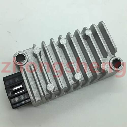 适用 雅马哈TTR225 TTR250 XT225 XT250 TW125  225 整流器充电器