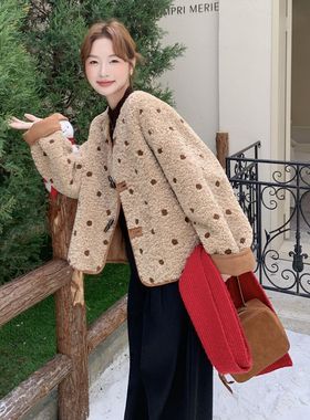 EVNSTYLE 奶盖雪贝两面穿波点麂皮绒羊羔毛皮毛一体外套女