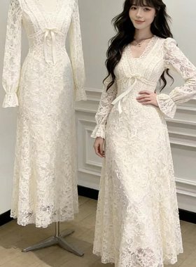 Blovelan迷迭花园 法式纯欲v领蕾丝加绒连衣裙收腰千金风蓬蓬裙