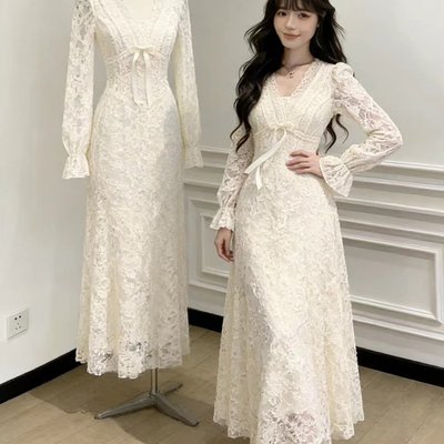 Blovelan迷迭花园 法式纯欲v领蕾丝加绒连衣裙收腰千金风蓬蓬裙