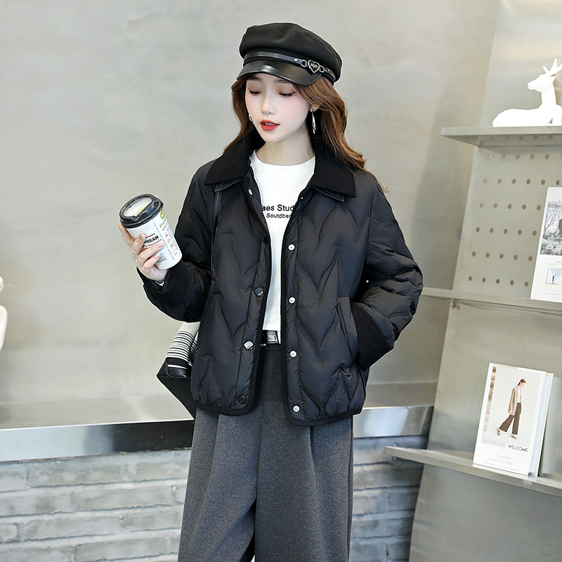 短款轻薄款羽绒服女冬季2025新款翻领90白鸭绒棒球服黑色休闲外套