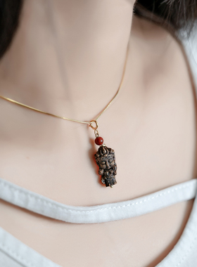 沉水级白奇楠沉香吊坠女小众设计