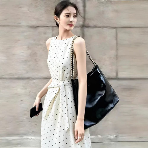 法式复古波点白色连衣裙子女夏季2026新款巨好看特别漂亮掐腰长裙