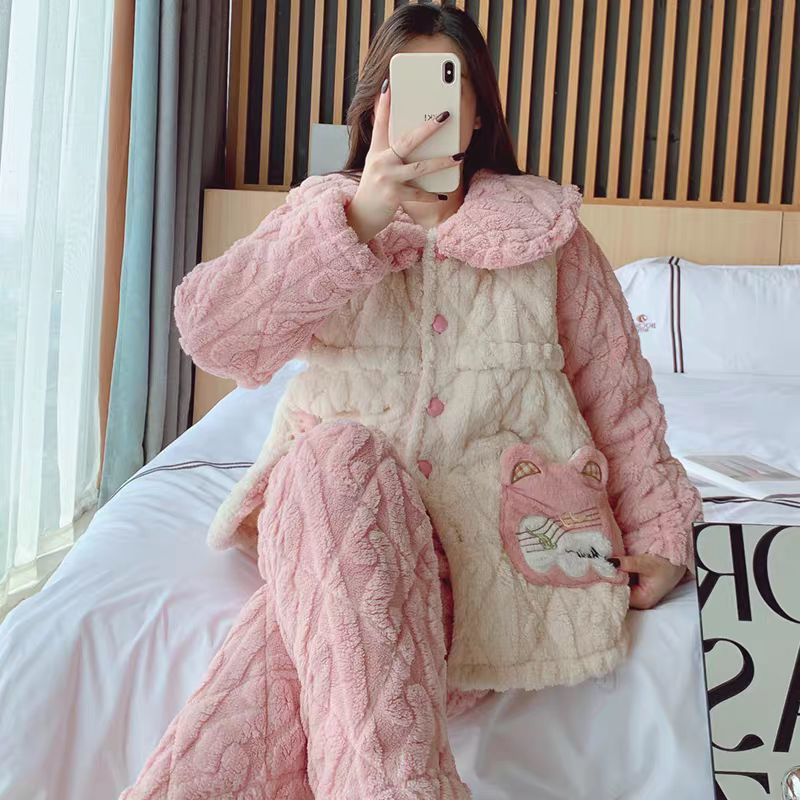 三层夹棉珊瑚绒月子服冬季加厚加绒孕妇睡衣哺乳出院服怀孕期家居