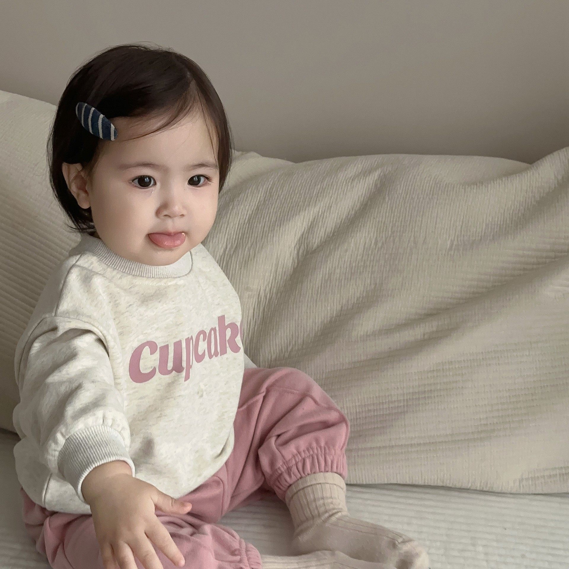 女童宝宝秋冬外出衣服冬季韩版童装婴儿加绒卫衣纯棉休闲长裤套装