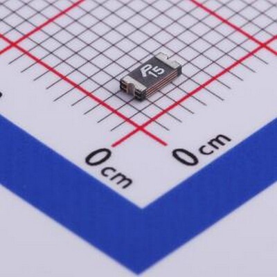 SMD1206P150TFT 自恢复保险丝 8V 1.5A 1206自恢复 1206