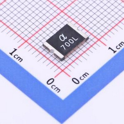 SMD700L-13.2V 自恢复保险丝 SMD700L-13.2V SMD,7x5mm