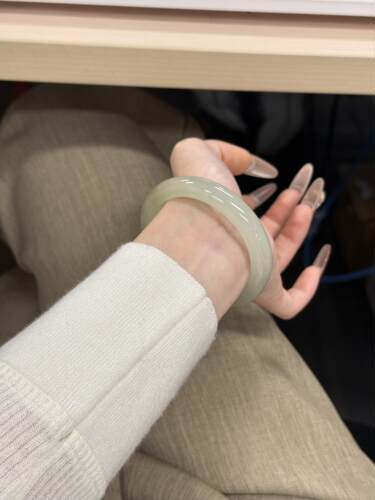 新疆和田玉湖水绿手镯女款晴水扁条平安镯青白玉茶色天然少女玉镯