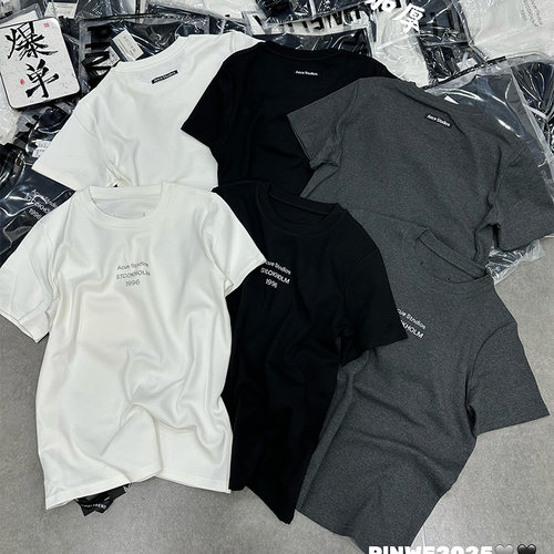 冬季时尚简约休闲圆领打底上衣