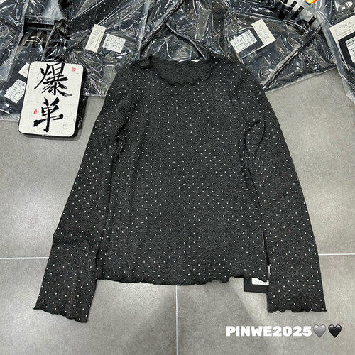 休闲慵懒风波点木耳边长袖T恤