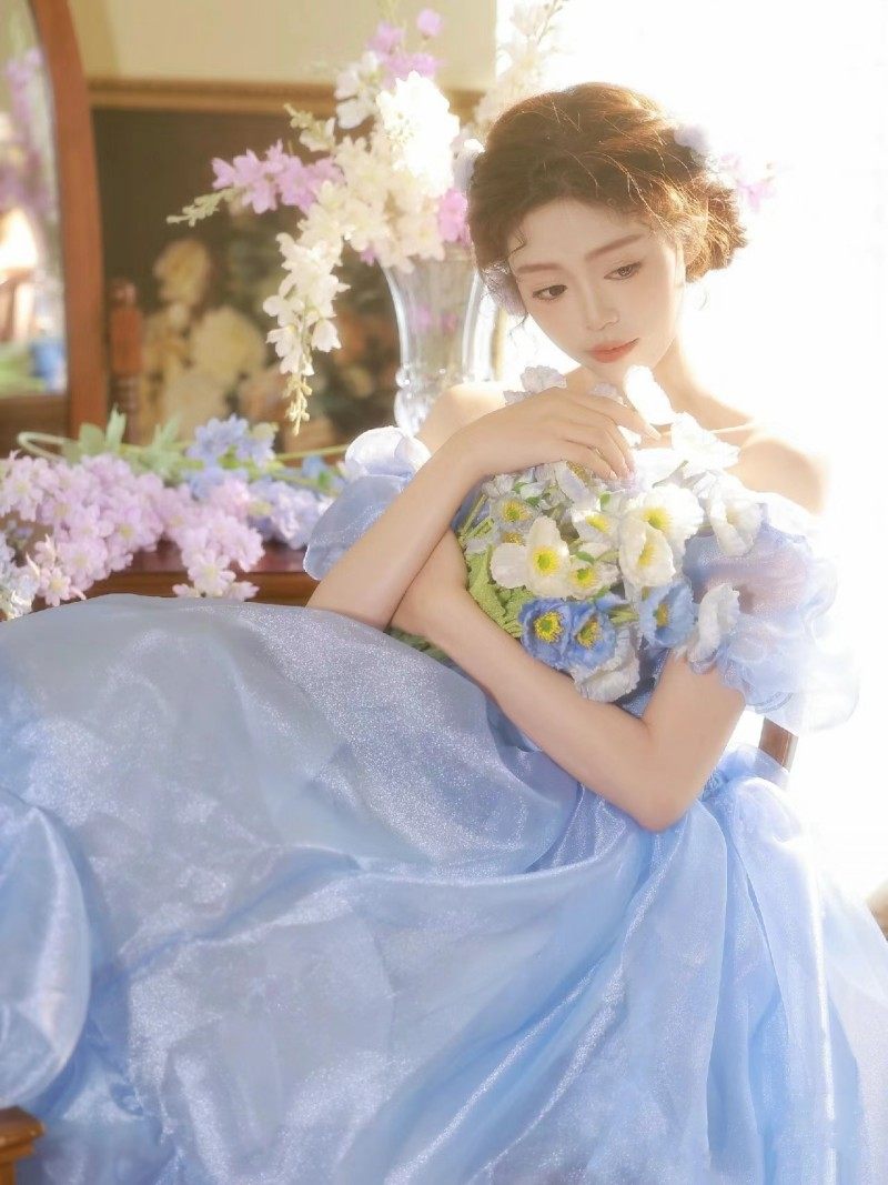 影楼新款复古婚纱写真主题服装宫廷超仙法式蓝色礼服艺术照摄影服