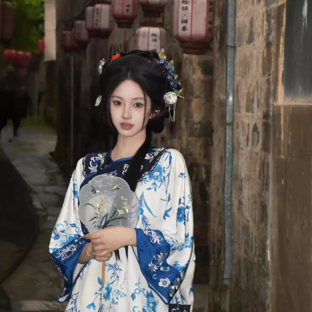 新款影楼主题复古写真晚清格格服