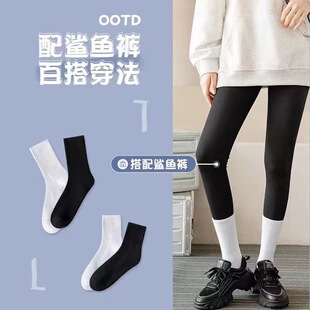 搭配鲨鱼裤的袜子纯棉运动中筒白色网红超火外穿芭比瑜伽长筒袜夏