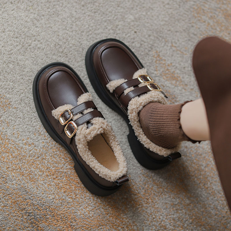 显瘦软底软面~加绒乐福小皮鞋