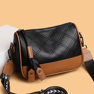 时尚真皮拼色包包女大容量高级感斜跨2022宽带软皮菱格妈妈单肩包