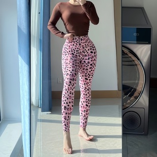 2025新品豹纹粉蜜桃臀健身裤女高弹提臀收腹瑜伽裤运动训练紧身裤