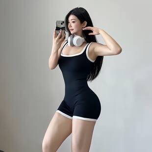 含胸垫辣妹健身连体衣短裤女性感腰臀比蜜桃臀无袖训练瑜伽服弹性