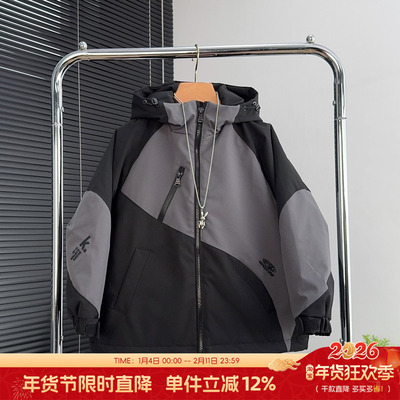 布芮欧童装男童夹棉连帽冲锋衣