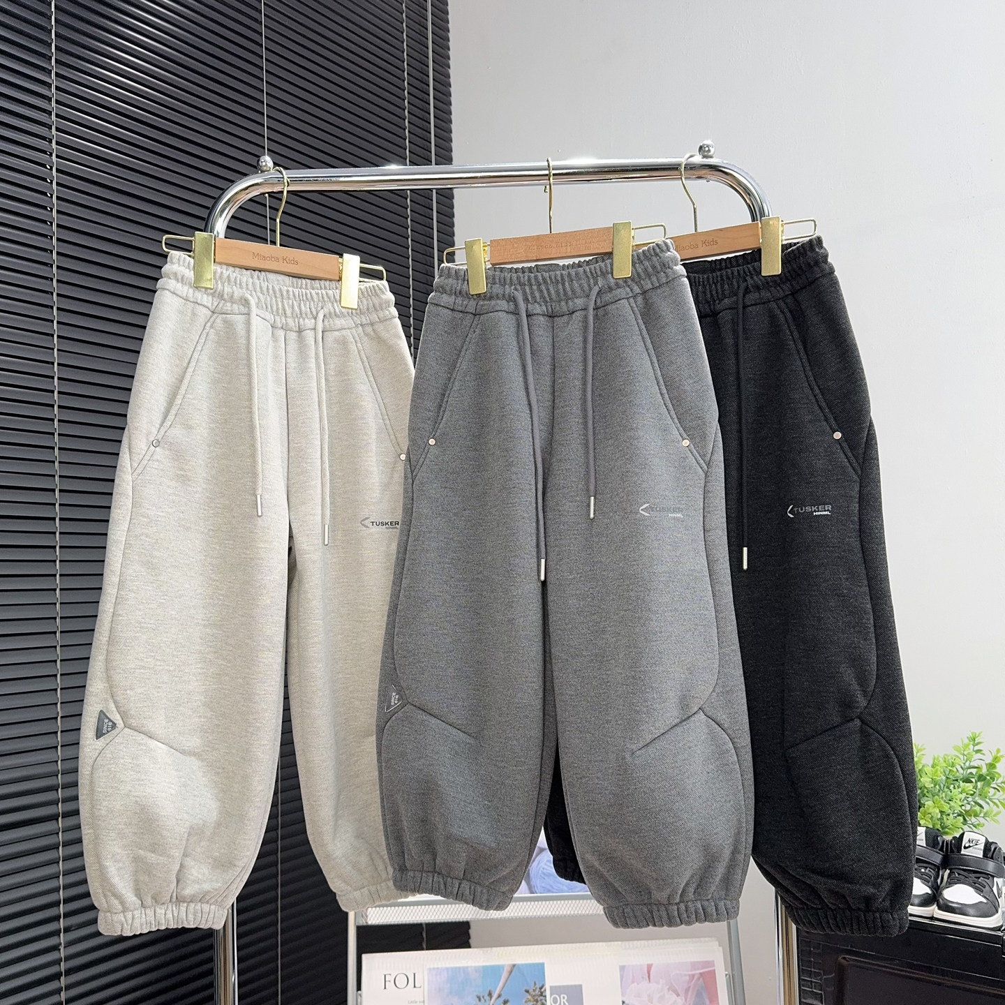 品牌童装男女童加绒运动裤冬款中大童加厚休闲裤韩版儿童针织卫裤