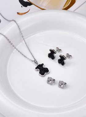 玫瑰金百搭小熊925银镀银欧美简约满钻黑白粉四叶草项链幸运草18K