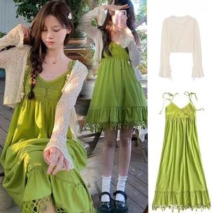 漂亮流行高级感镂空吊带长裙小个子两件套装 度假风绿色连衣裙夏季