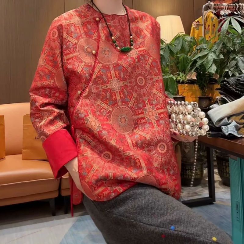 新中式新春红色刺绣高级唐装衬衫女2025新款气质显瘦百搭节日上衣