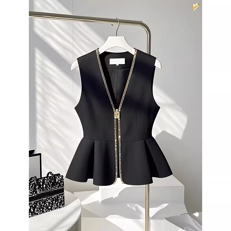 叠穿独特超好看黑色马夹短外套女