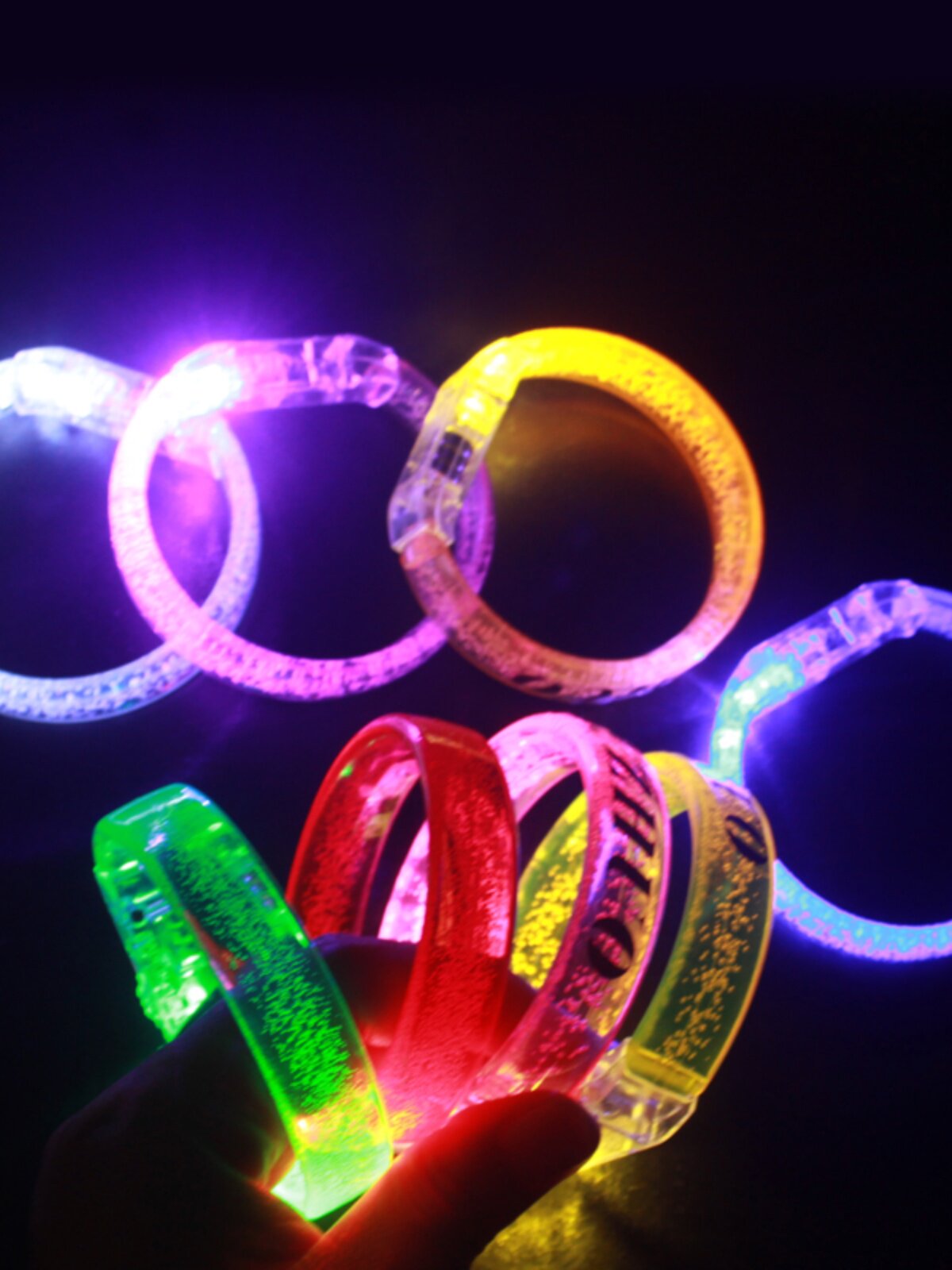 콘서트 바 디스코 나이트 런 아크릴 팔찌 플래시 다채로운 빛나는 빛나는 장난감 형광 지원 팔찌