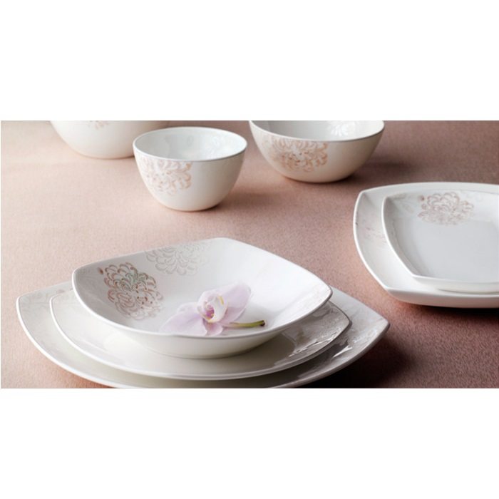 餐具瓷器套装创意中式碗盘碟组合韩国进口陶瓷米饭碗骨瓷菜盘家用