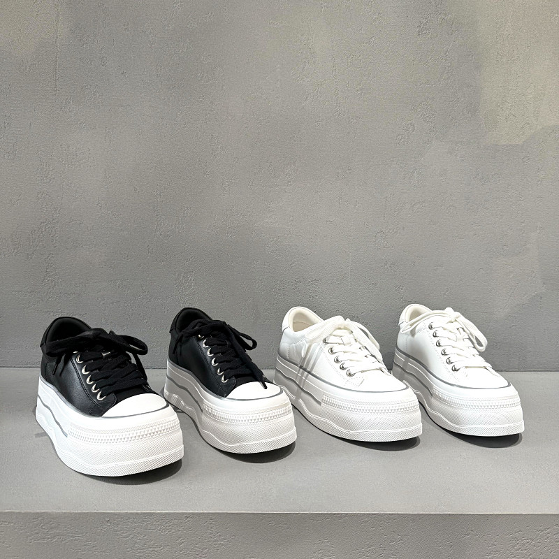 欧洲站女鞋2026年早春新款欧货真皮厚底时尚休闲板鞋松糕底球鞋,女鞋,时尚休闲鞋,淘宝优惠券,粉丝福利购,淘宝优惠卷