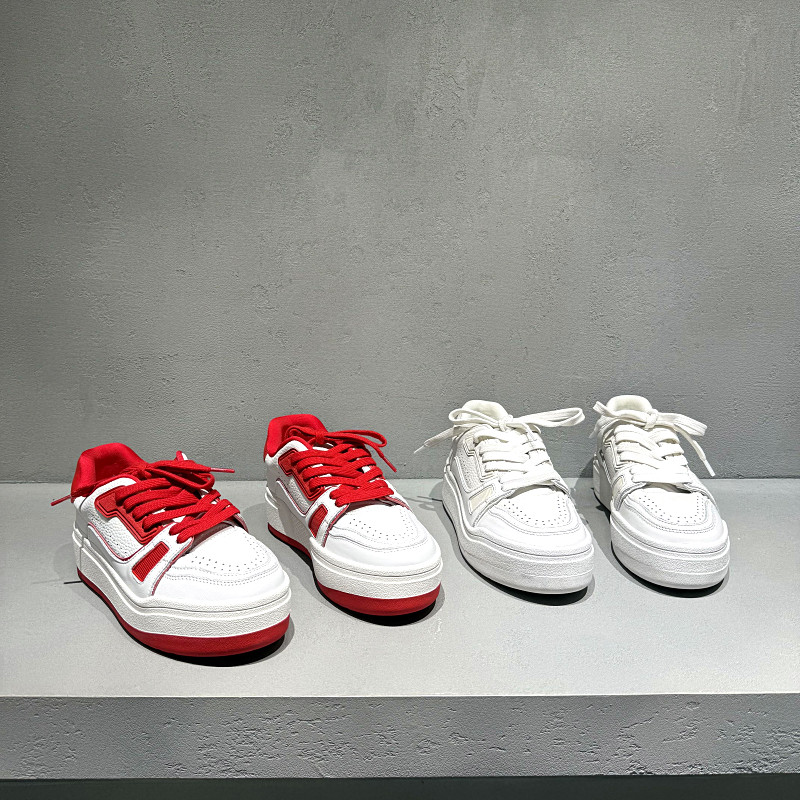 欧洲站女鞋2026年春季新款欧货真皮韩版厚底休闲板鞋平底滑板鞋