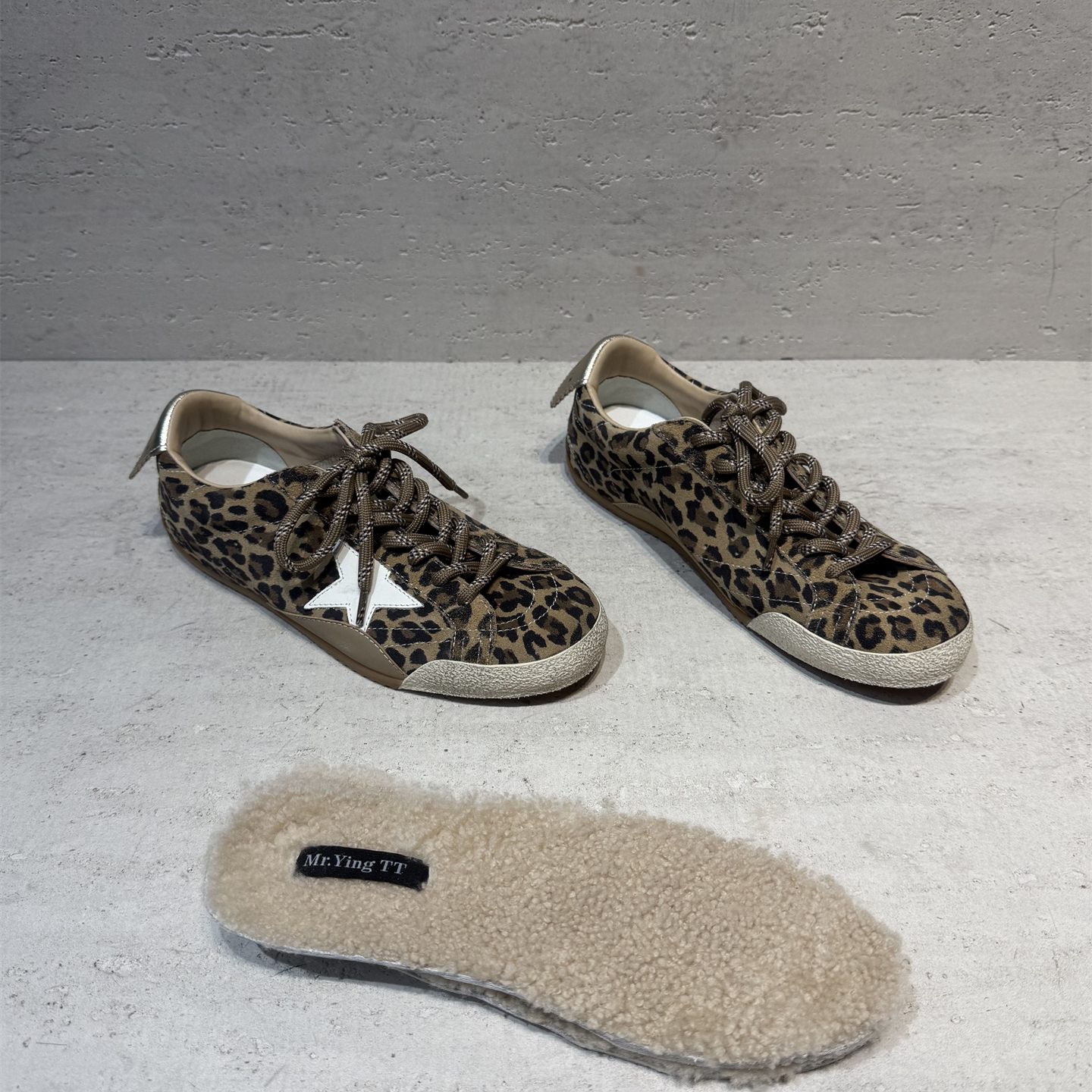 欧货平底圆头德训鞋女豹纹