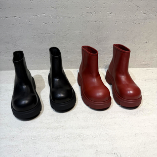 欧洲站真皮短靴女2025年秋季 欧货英伦风圆头厚底马丁靴 新款